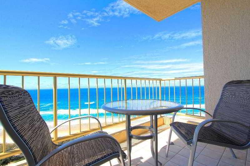 Capricorn One Beachside Holiday Apartments - Official Голд-Кост Экстерьер фото