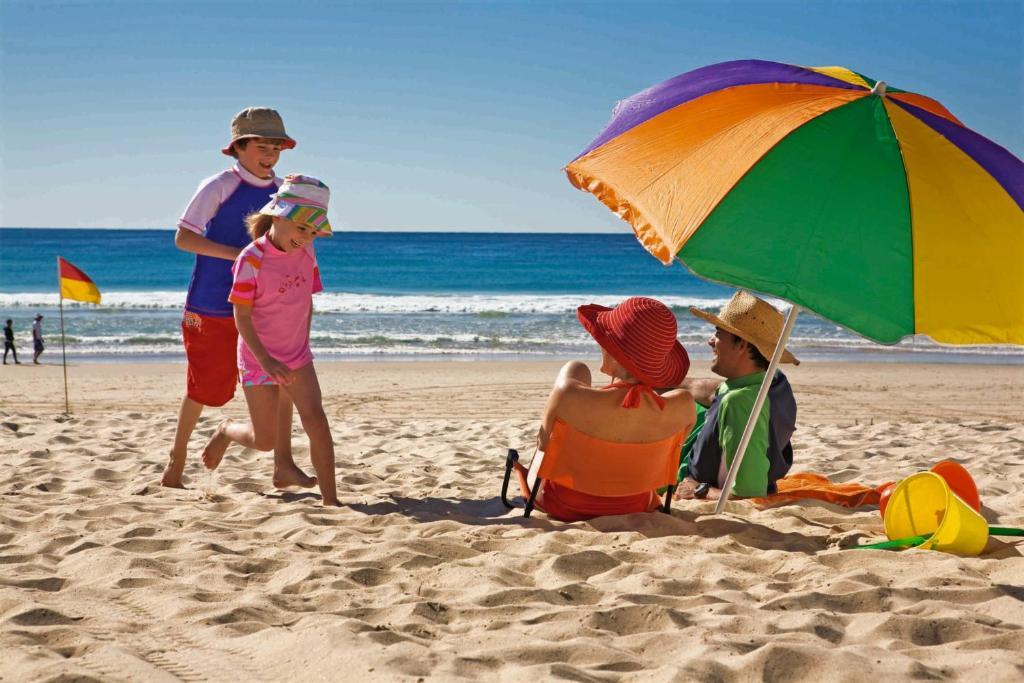 Capricorn One Beachside Holiday Apartments - Official Голд-Кост Экстерьер фото