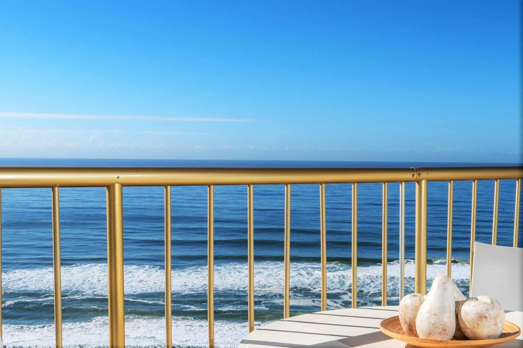 Capricorn One Beachside Holiday Apartments - Official Голд-Кост Экстерьер фото